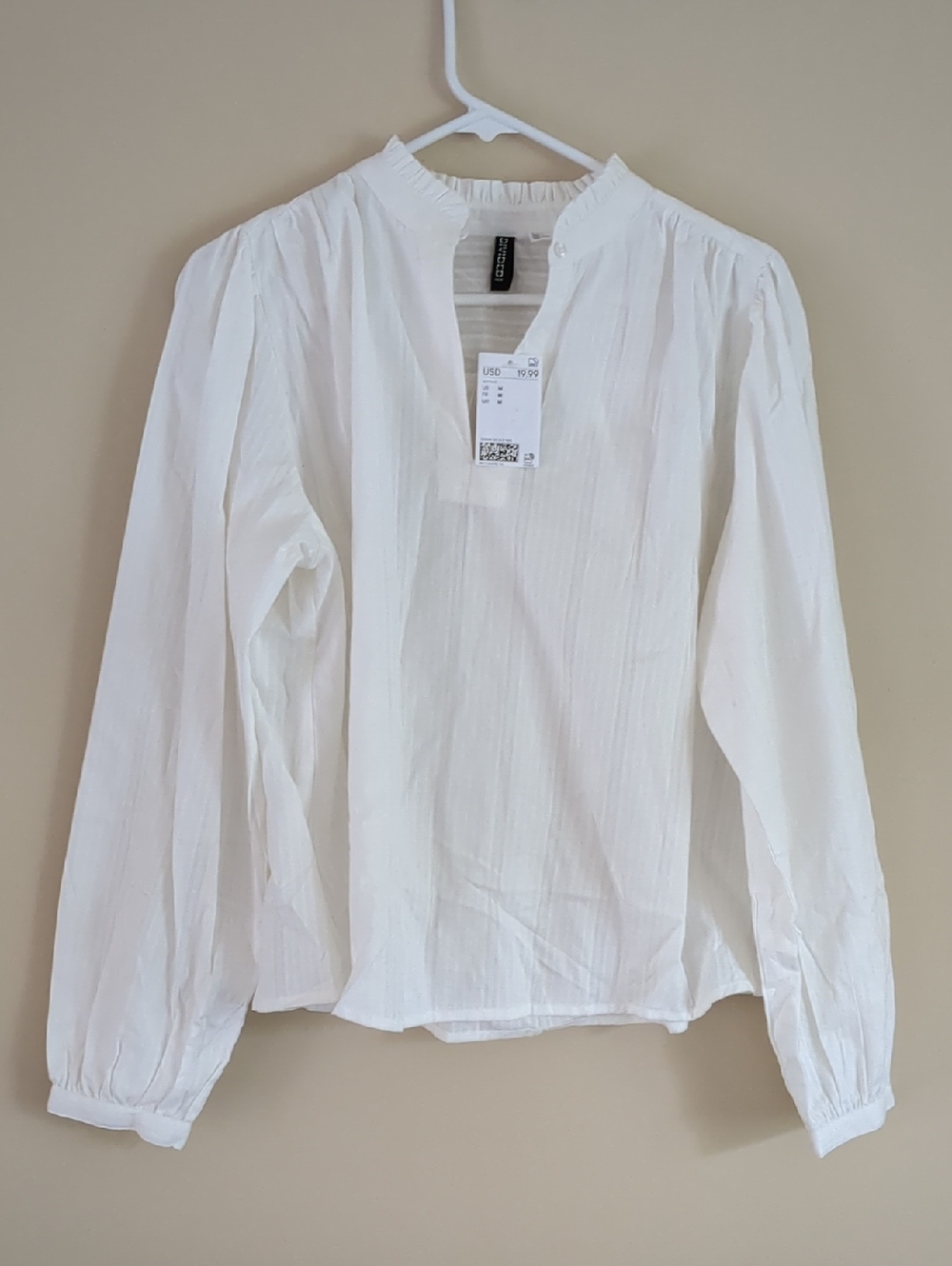 NWT Medium Divided By H&M Shirt Top